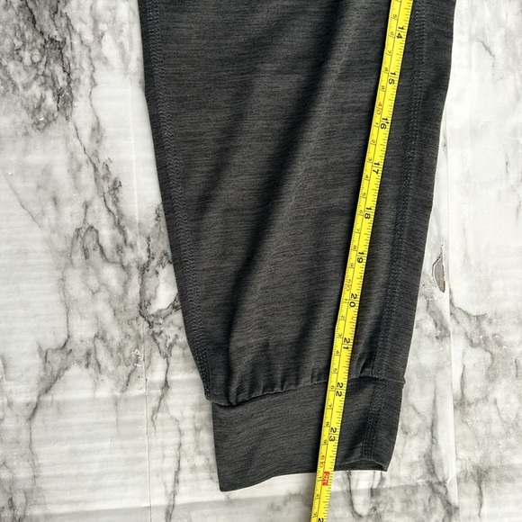 Vuori | Lux Jumpsuit Size Small. Heathered Gray ankle length joggers - Picture 14 of 14